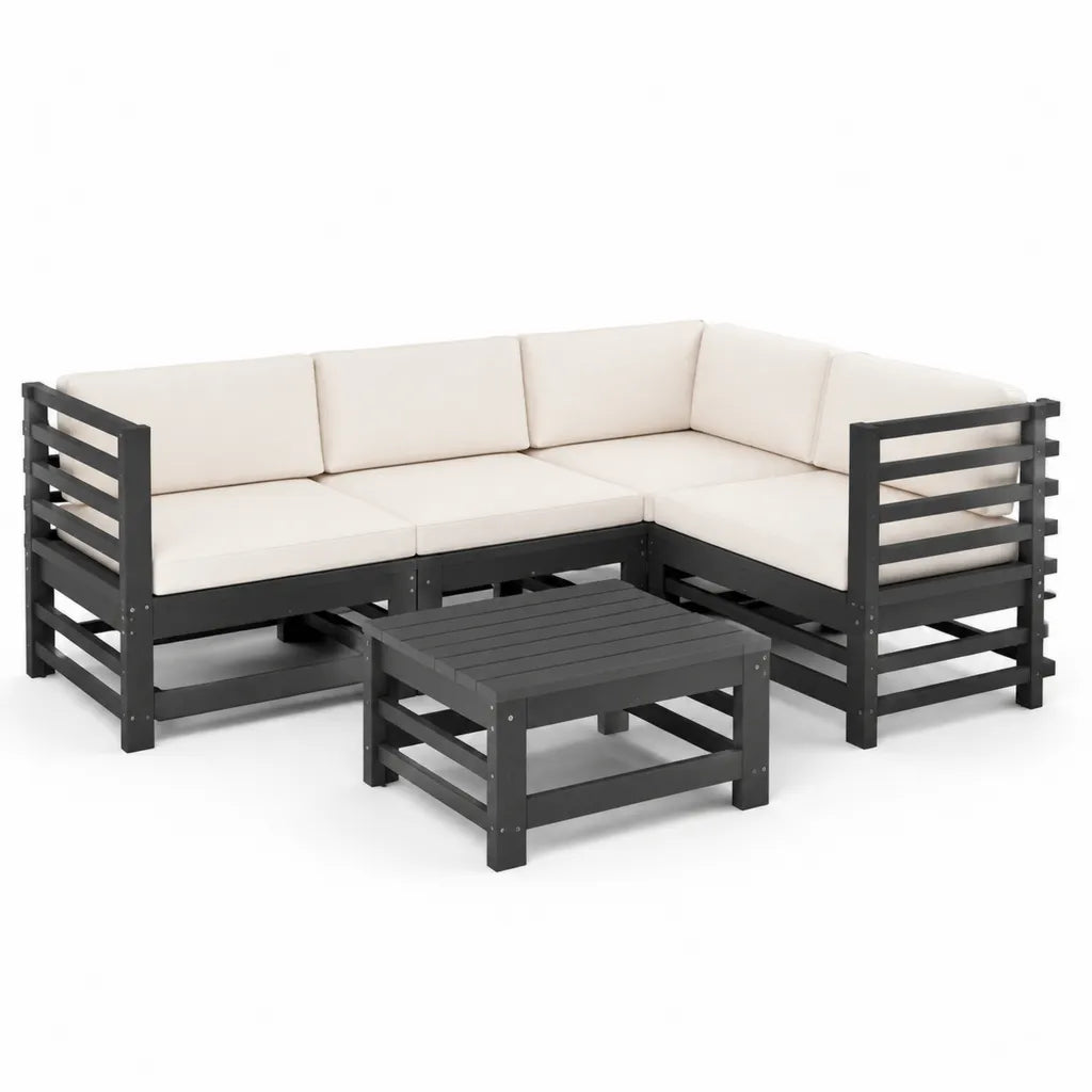 Set divano da giardino angolare 3 posti con tavolino in legno massello di pino nero e cuscini crema 208 x 70 x 60 cm